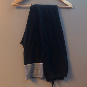 LULU • Athletic Pants